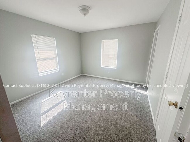 Building Photo - 3713 Wood Ave