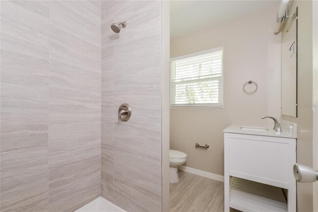 Building Photo - 2839 Hope St