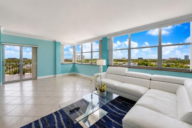 Building Photo - 11930 N Bayshore Dr