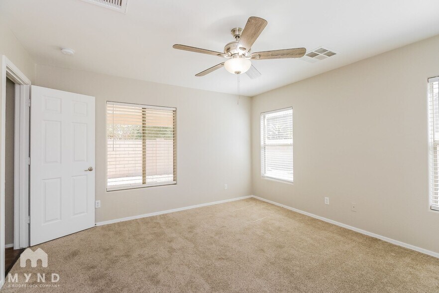 Building Photo - 3263 E Joseph Way