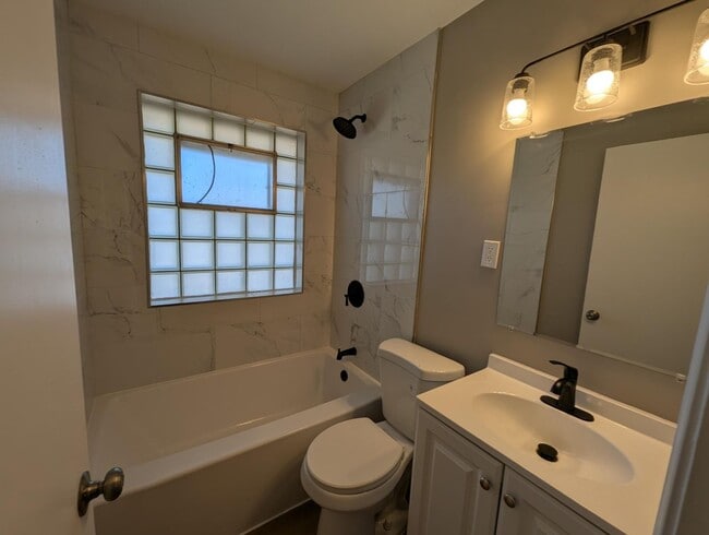 Building Photo - Updated & Upgraded