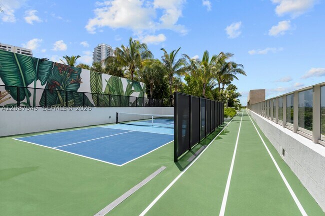Building Photo - 2200 Brickell Ave