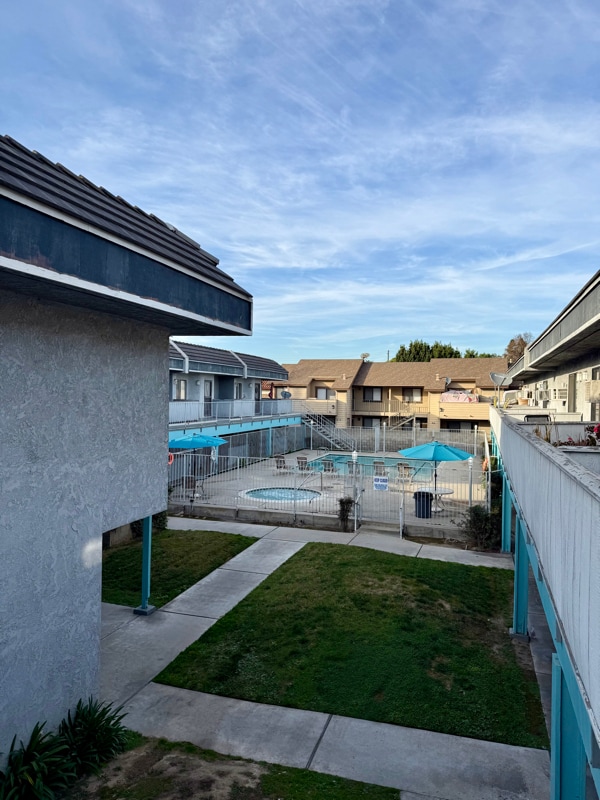 Building Photo - 1400 Peckham St