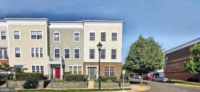 Building Photo - 11601 Leesborough Cir