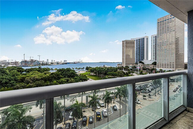 Building Photo - 50 Biscayne Blvd