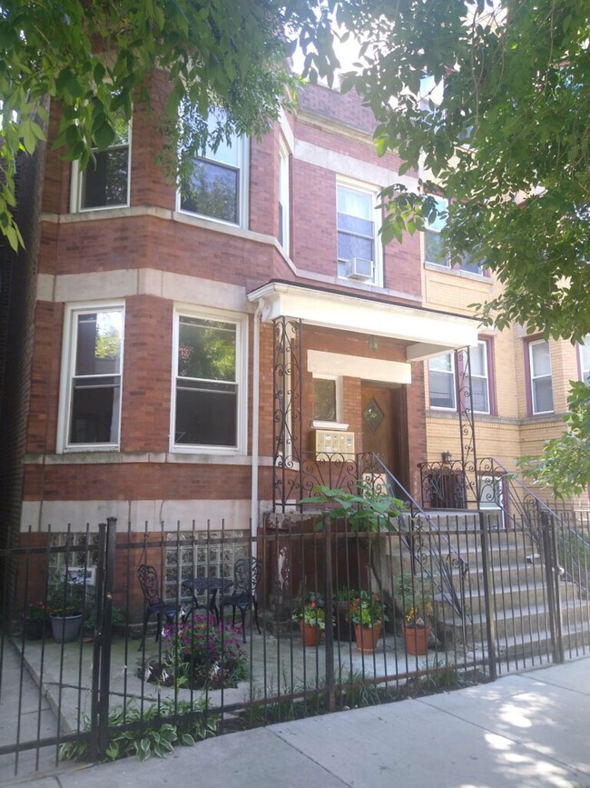 Front Building - units 1F & 2F + Garden Apt - 2863 W Dickens Ave