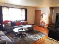 Building Photo - 2102 E Howard Ave