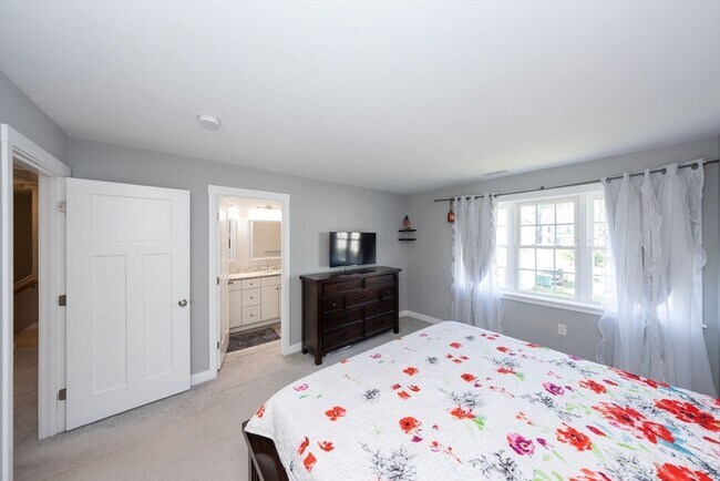 Building Photo - 18 Craftsman Ct