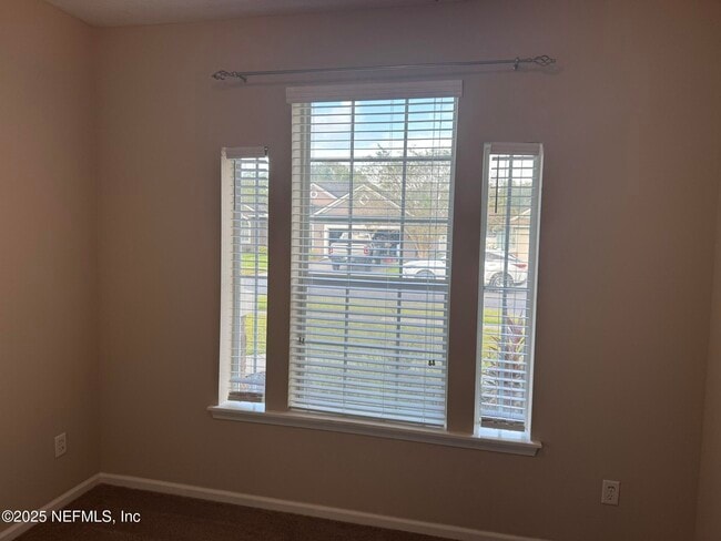 Building Photo - 95470 Sonoma Dr