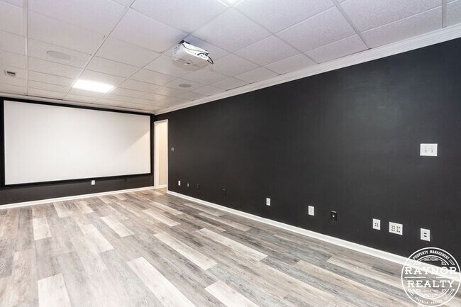 Building Photo - 810 Tacy Pl