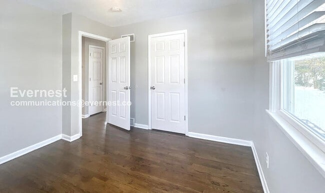 Building Photo - 11330 E 24th St S