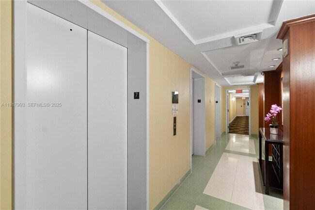 Building Photo - 1745 E Hallandale Beach Blvd