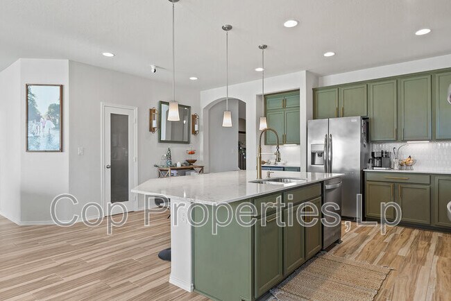 Building Photo - 2259 Gran Cielo Trl