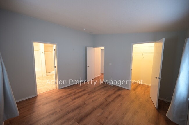 Building Photo - 3 bed 2 bath home in Monterra, a 55+ community between Sequim and Port Angeles