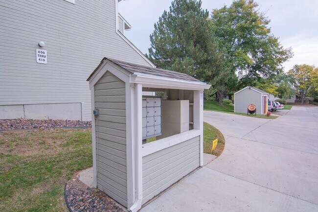 Building Photo - Beautiful 2bd/2ba Townhome in Downtown Louisville!