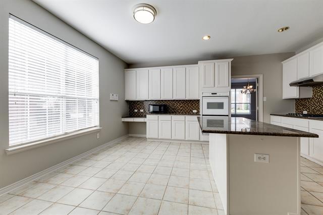 Building Photo - 3008 Chippenham Dr