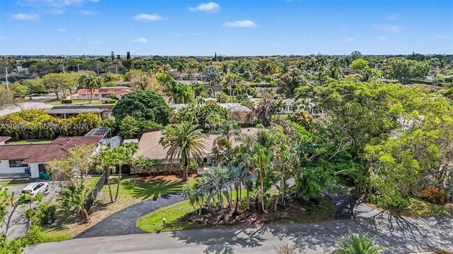 Building Photo - 13621 SW 103rd Ave