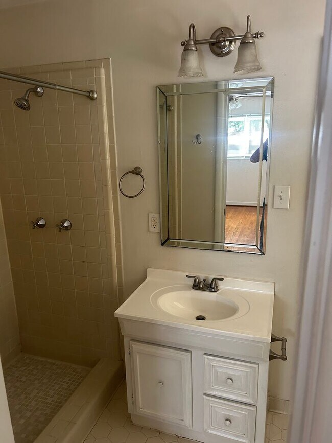 Building Photo - New For Rent in Homewood!