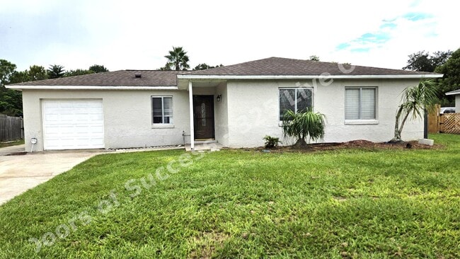 Primary Photo - 325 Live Oak Blvd