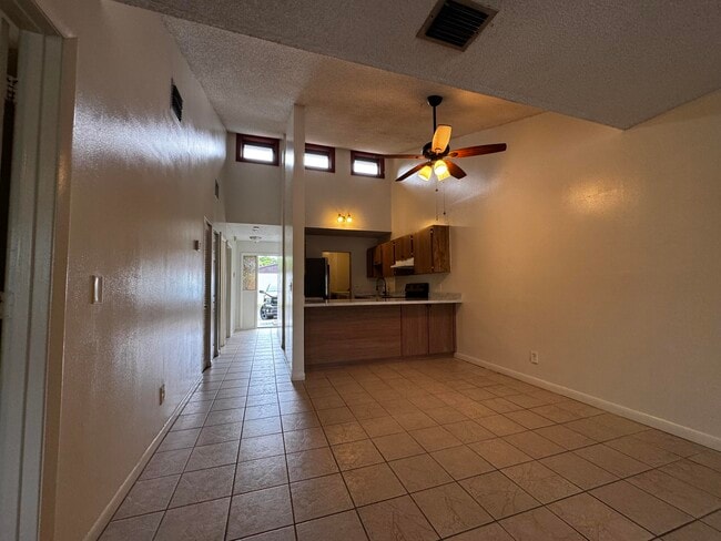 Building Photo - 3831 SW 69th Ave