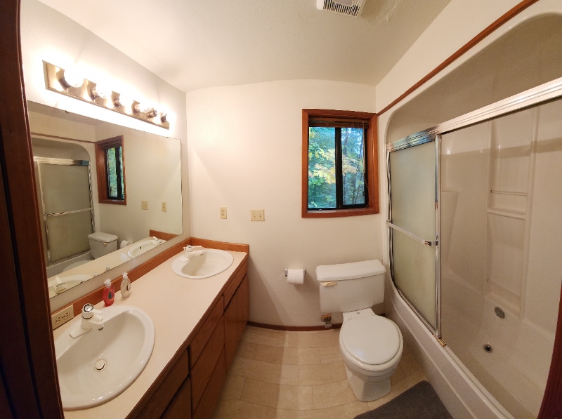 Building Photo - 6928 Alpine Dr SW