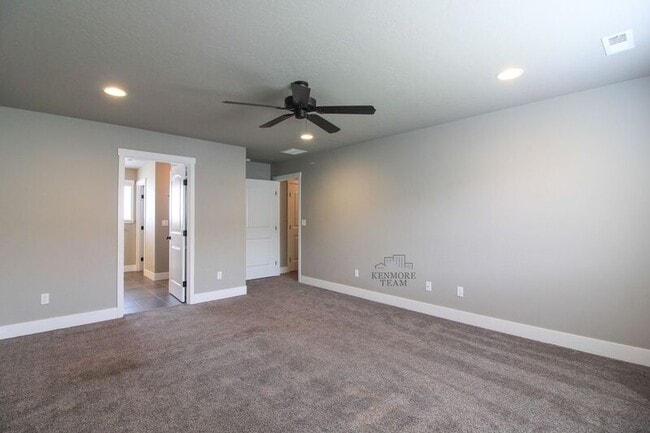 Building Photo - 4380 S Anderson Pl