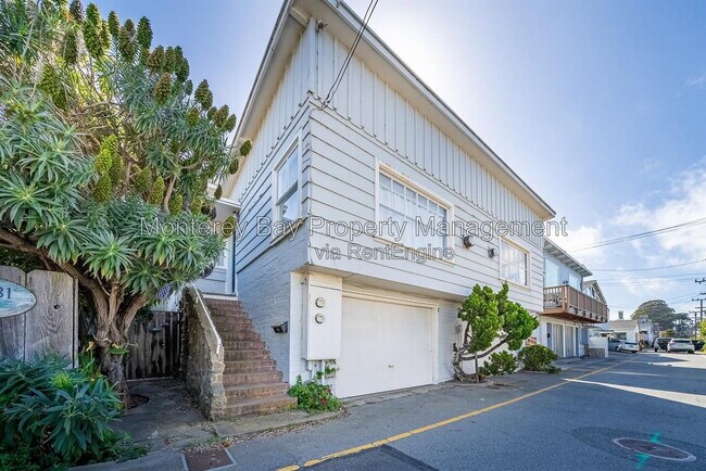 Building Photo - 731 Mermaid Ave