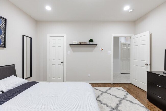 Building Photo - 2619 Colby St