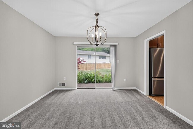 Building Photo - 4898 Wheatstone Dr