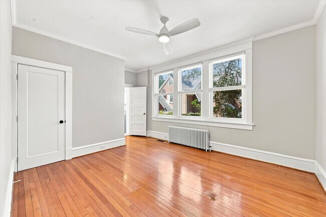 Building Photo - 1800 N Monroe St