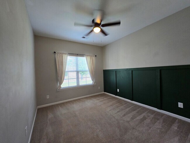 Building Photo - 1760 Musket Trail