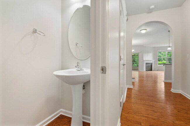 Building Photo - 72 Argonaut Dr