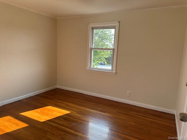 Building Photo - 410 Herricks Rd