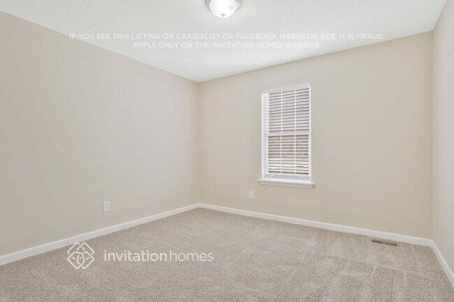 Building Photo - 282 Seals Dr