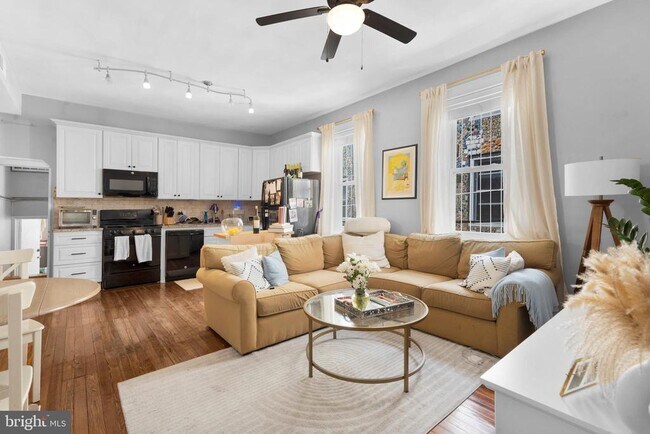 Building Photo - 508 Bainbridge St
