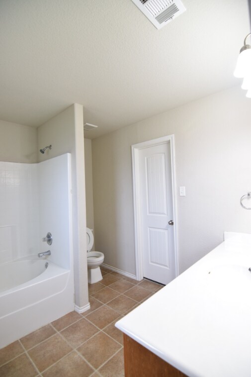 Building Photo - 3804 Ida Dr