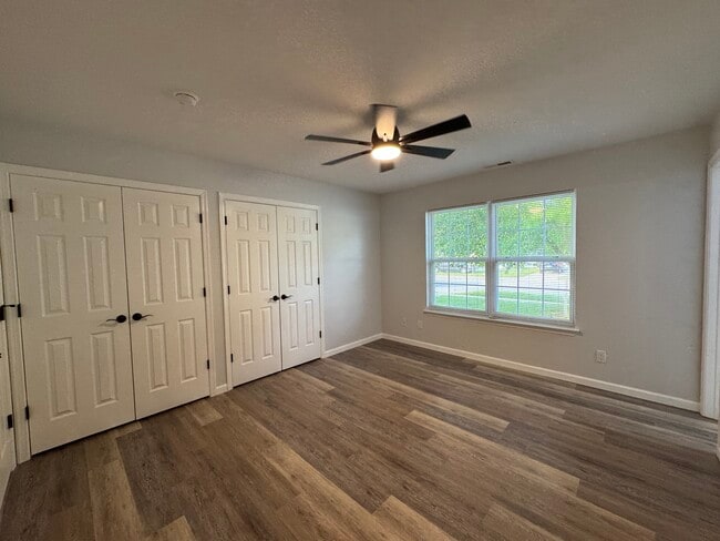 Building Photo - 357 Pine Ave