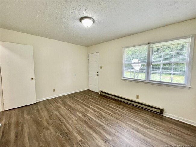 Building Photo - 3241 Willard Dr