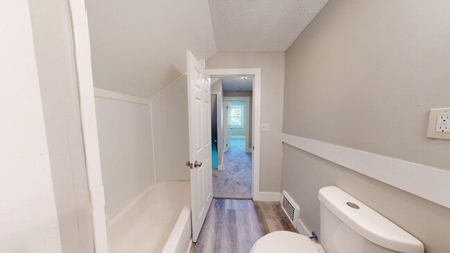 Building Photo - Cudell Area - 3 Bedroom - 1 Bath - Single ...