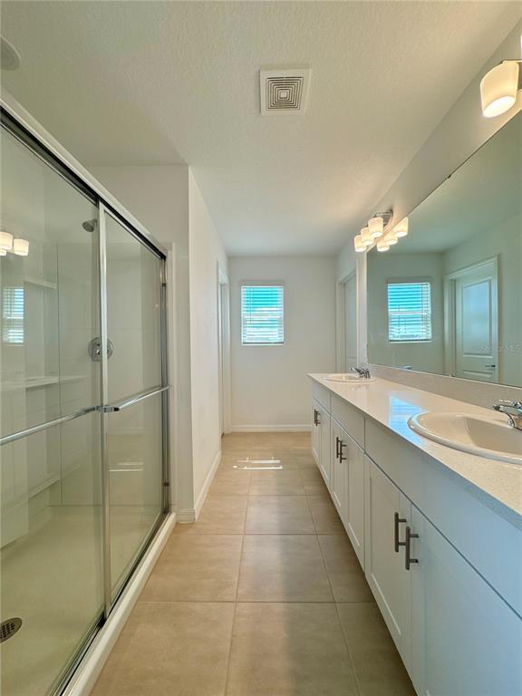 Building Photo - 337 Wayland Dr