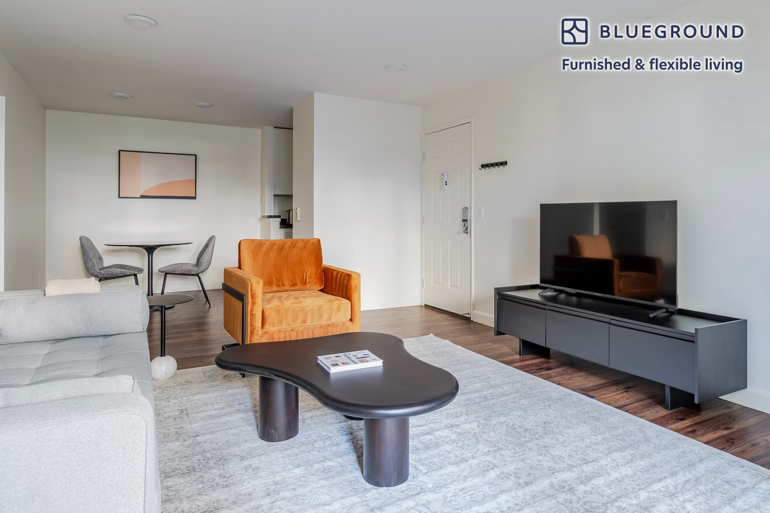 Building Photo - 900 Pepper Tree Ln