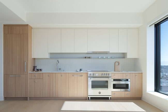 Building Photo - The Canyon