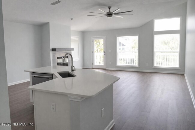 Building Photo - 223 South St