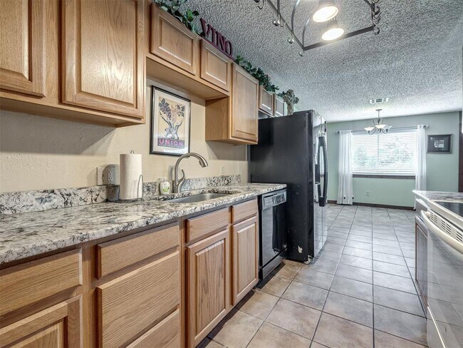 Building Photo - 935 Pendergraft Way
