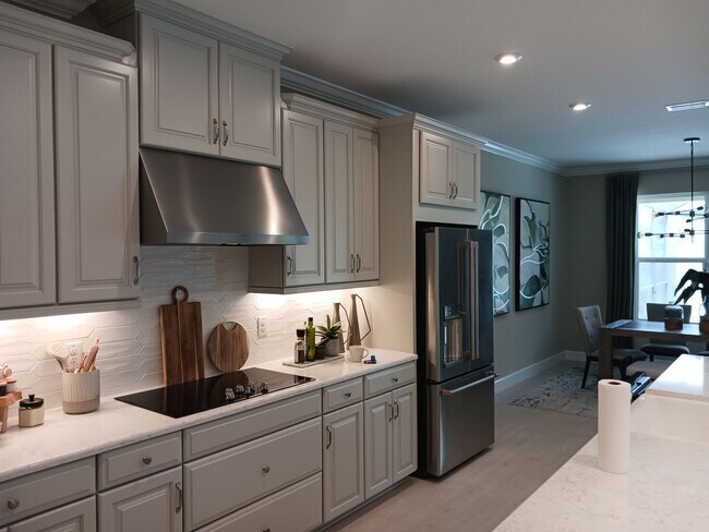 Building Photo - Here is your chance to live in Model Home!...