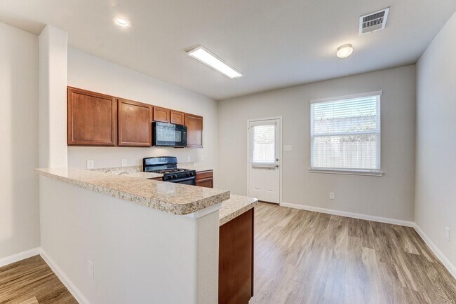 Building Photo - Charming 4-Bedroom Home with Game Room & P...