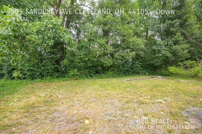 Building Photo - 9505 Sandusky Ave