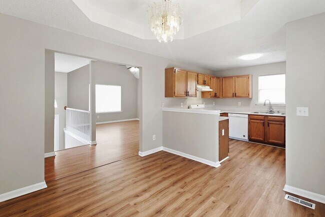 Building Photo - Spacious 4BR Home with Private In-Law Suite in Powder Springs
