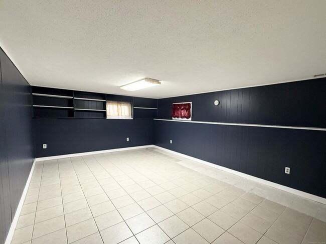 Building Photo - 47 Beechwood Rd