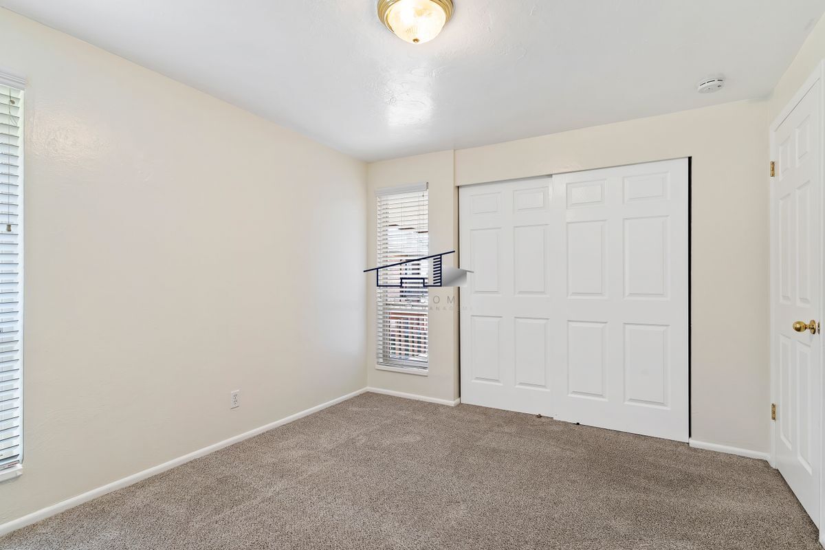Building Photo - 4850 S 350 E